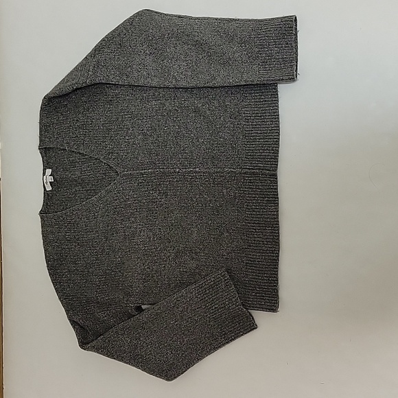 Madewell Sweaters - Madewell v neck long sleeve sweater, grey women's size small